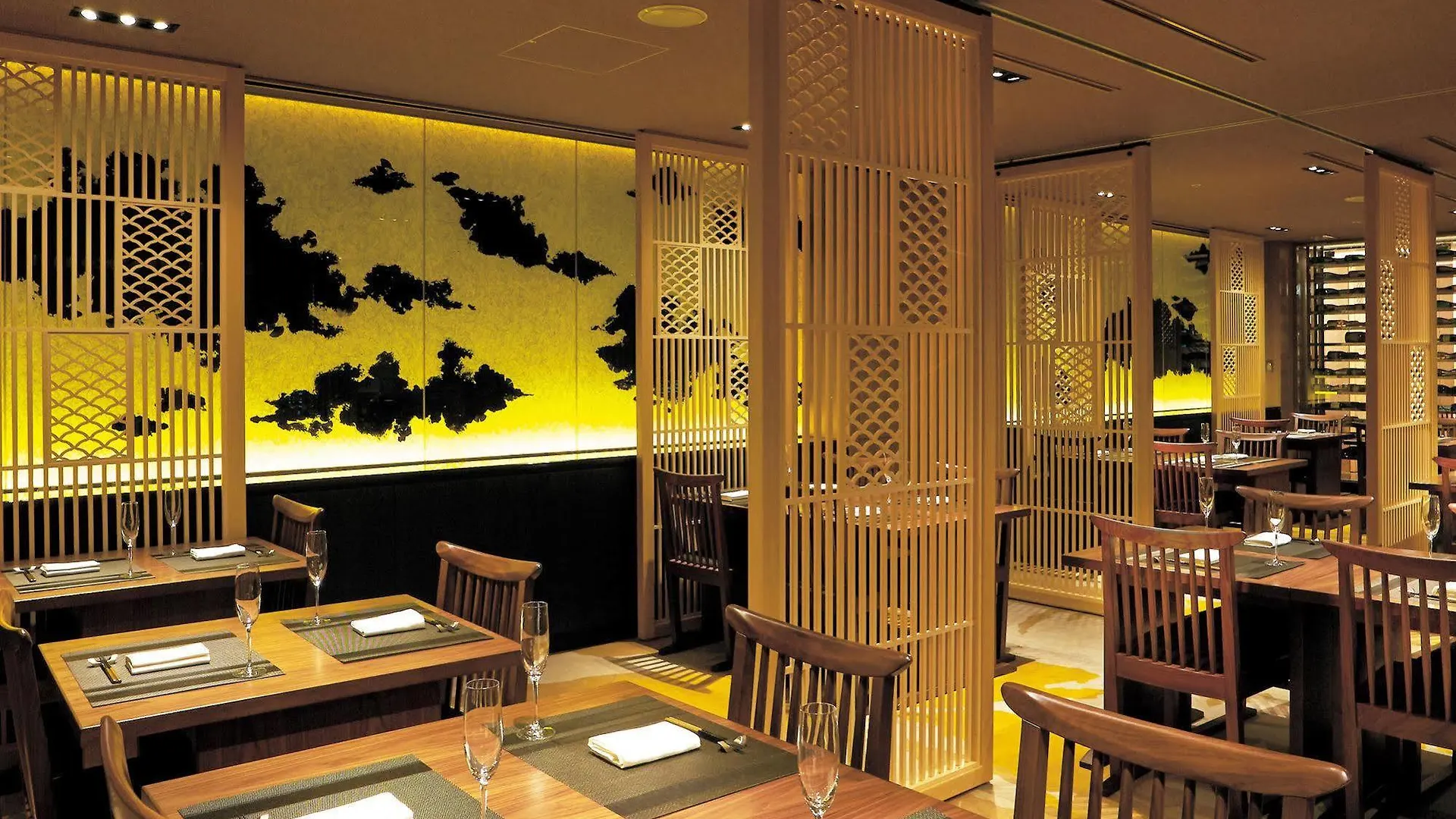 Hotel Nikko Ōsaka 4*,