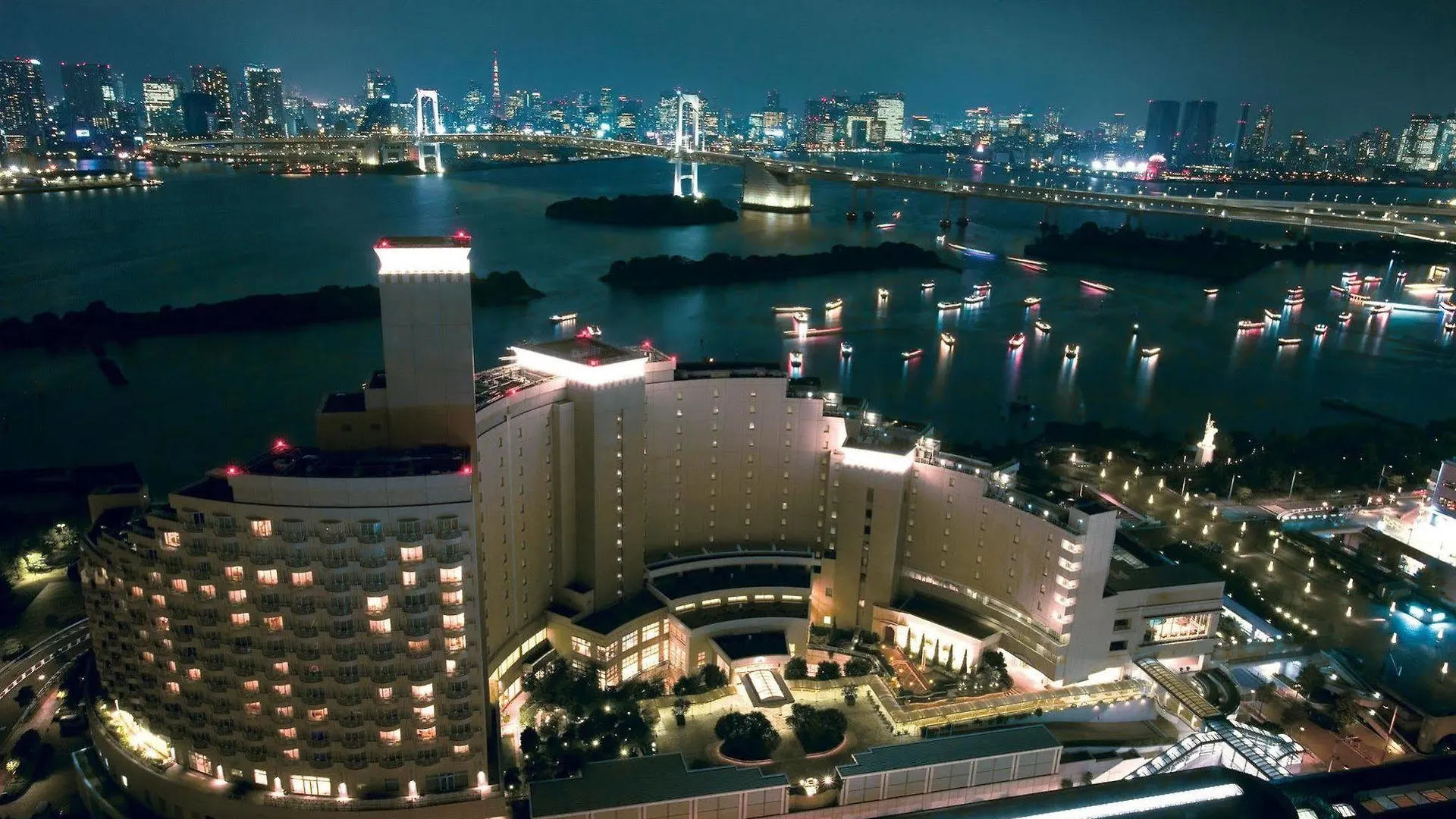 Hotel Nikko Osaka 4*,